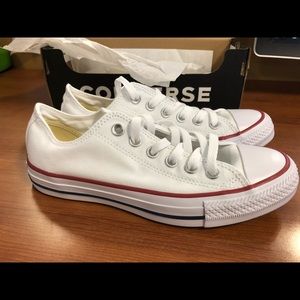 Brand spanking new never been worn Converse